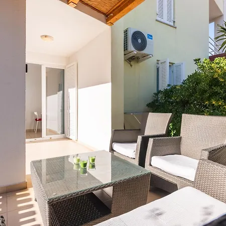 Apartments Olivella With Terrace Baska (Krk) Exterior photo