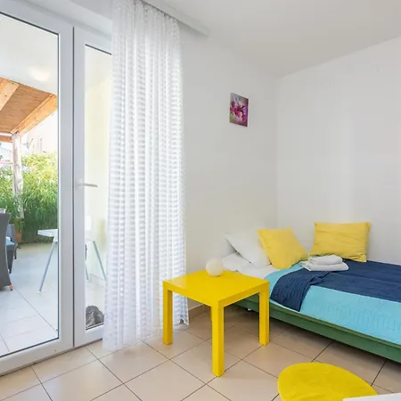 Apartments Olivella With Terrace Baska (Krk) Exterior photo