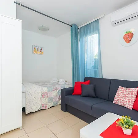 Apartments Olivella With Terrace Baska (Krk) Exterior photo