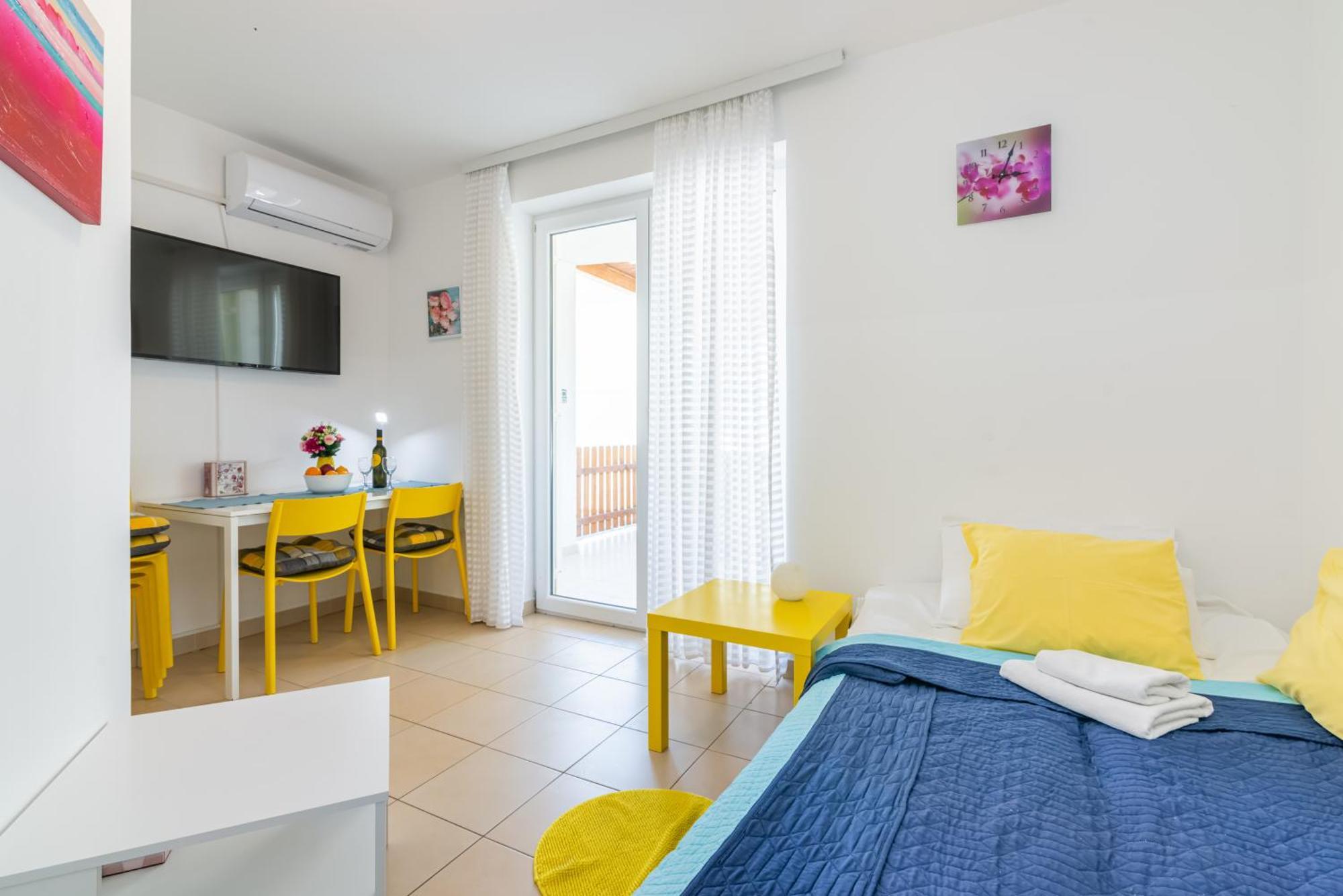 Olivella With Terrace